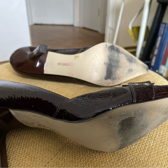 BCBGirls pointy toe heels size 8 - Picture 3 of 4